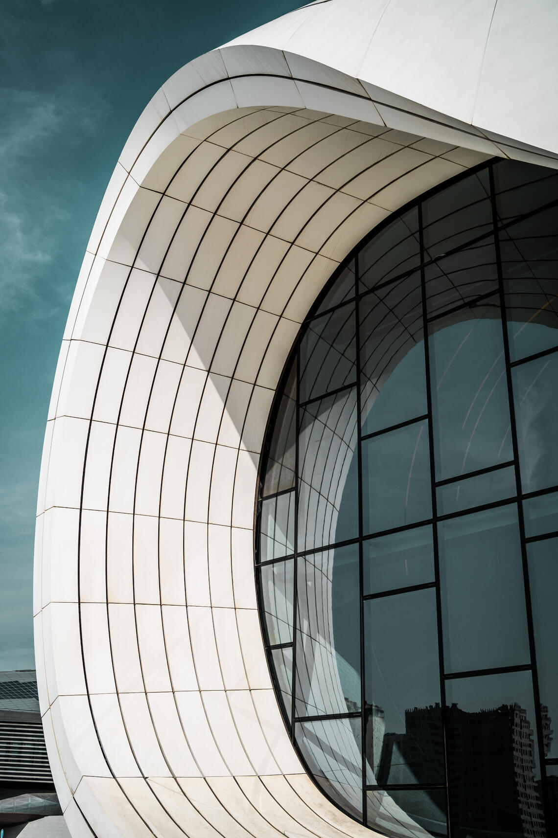 angle view of Zaha Hadid Heydar Aliyev Center from Azerbaijan Advertising Agency